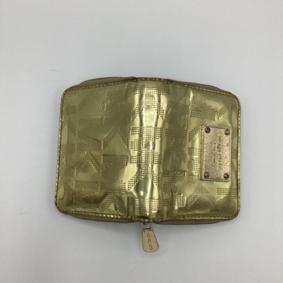 Michael Kors Zippered Bilfold Wallet - Picture 4 of 8